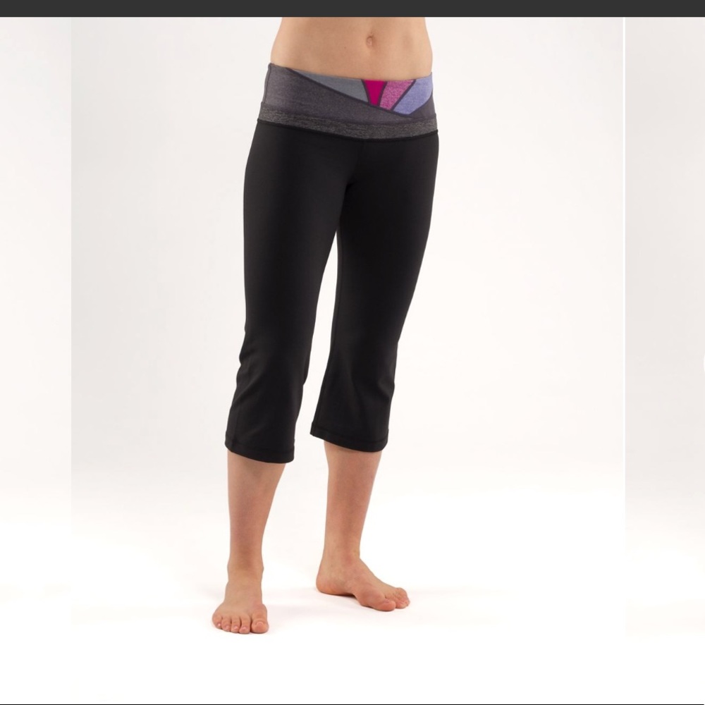 Lululemon Groove Crops